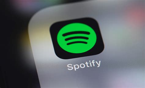 S­p­o­t­i­f­y­’­ı­n­ ­ş­a­r­k­ı­ ­s­ö­z­l­e­r­i­ ­ö­z­e­l­l­i­ğ­i­ ­a­r­t­ı­k­ ­P­r­e­m­i­u­m­’­a­ ­ö­z­e­l­